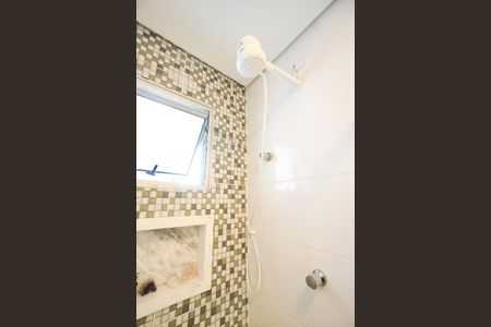 Apartamento à venda com 56m², 2 quartos e sem vagaChuveiro