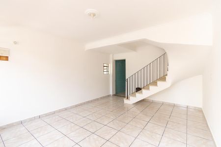 Sala de casa à venda com 2 quartos, 95m² em São Lucas, São Paulo