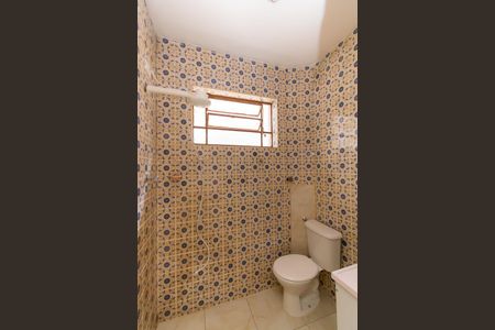 Casa à venda com 95m², 2 quartos e 2 vagasBanheiro