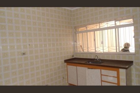 Casa à venda com 2 quartos, 108m² em Parque Novo Mundo, São Paulo