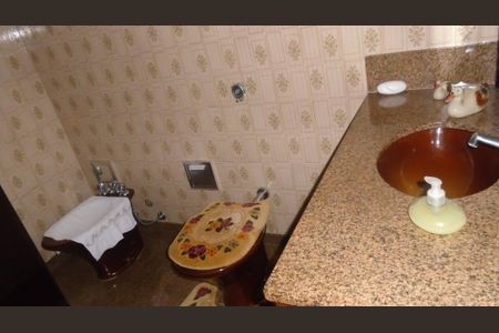 Casa à venda com 3 quartos, 137m² em Parque Novo Mundo, São Paulo