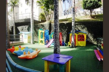 Apartamento à venda com 3 quartos, 72m² em Jardim Pinheiros, São Paulo