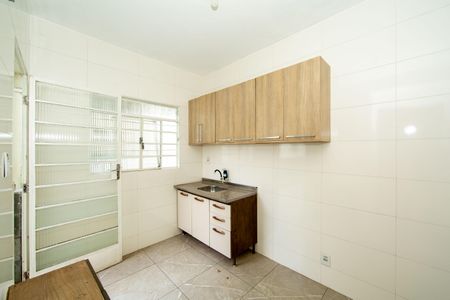 Casa à venda com 180m², 3 quartos e 2 vagasCOZINHA