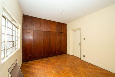 Casa à venda com 180m², 3 quartos e 2 vagasQUARTO1