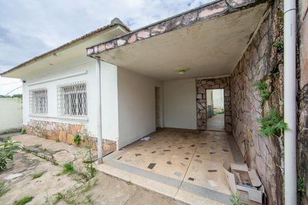 Casa à venda com 180m², 3 quartos e 2 vagasGARAGEM