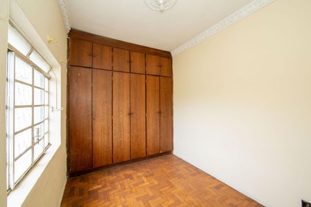 Casa à venda com 180m², 3 quartos e 2 vagasQUARTO3