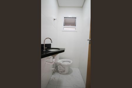 Casa de condomínio para alugar com 67m², 2 quartos e 1 vaga Casa de condomínio para alugar com 67m², 2 quartos e 1 vagaBanheiro Social