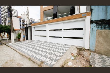 Casa de condomínio para alugar com 67m², 2 quartos e 1 vaga Casa de condomínio para alugar com 67m², 2 quartos e 1 vagaFachada