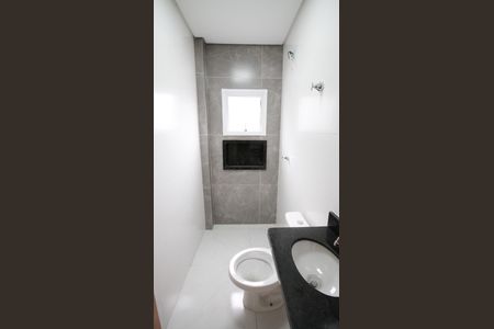 Casa de condomínio para alugar com 67m², 2 quartos e 1 vaga Casa de condomínio para alugar com 67m², 2 quartos e 1 vagaBanheiro