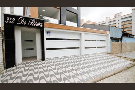 Casa de condomínio para alugar com 67m², 2 quartos e 1 vaga Casa de condomínio para alugar com 67m², 2 quartos e 1 vagaFachada