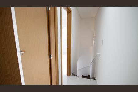 Casa de condomínio para alugar com 67m², 2 quartos e 1 vaga Casa de condomínio para alugar com 67m², 2 quartos e 1 vagaBanheiro