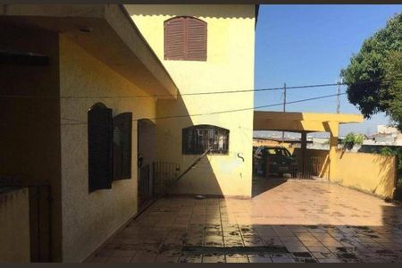 Casa à venda com 3 quartos, 210m² em Vila Prudente, São Paulo