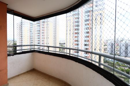 Apartamento à venda com 90m², 3 quartos e 2 vagasSacada