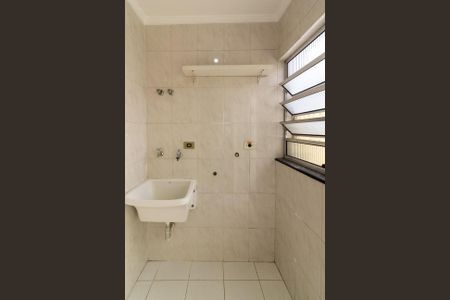 Casa para alugar com 110m², 2 quartos e 1 vagaÁrea de Serviço