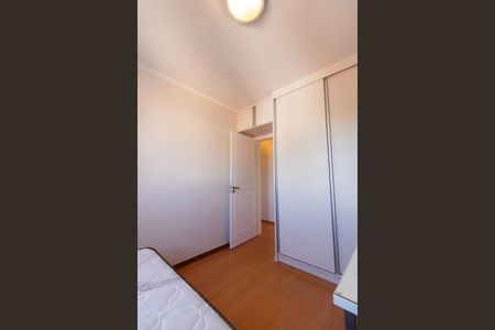 Apartamento à venda com 80m², 3 quartos e 2 vagasQUARTO 2