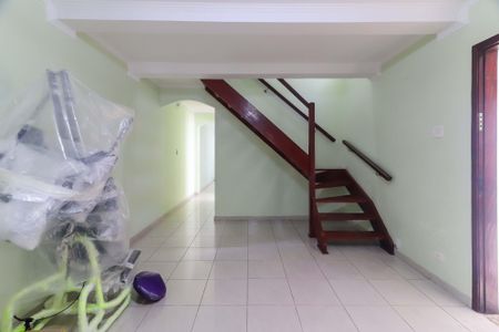 Sala de casa para alugar com 3 quartos, 200m² em Vila Butantã, São Paulo
