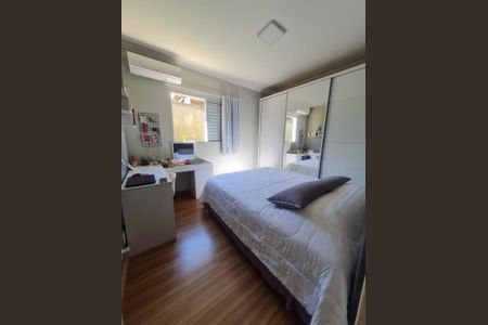 Casa à venda com 3 quartos, 302m² em Jardim Tereza Cristina, Jundiaí