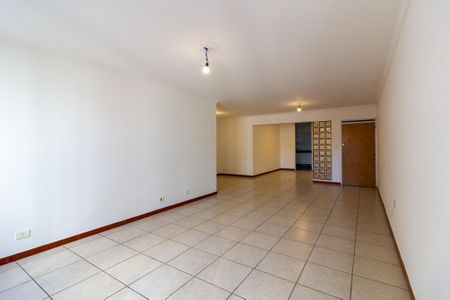 Sala de apartamento para alugar com 3 quartos, 156m² em Cerqueira César, São Paulo