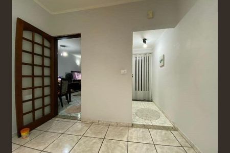 Casa à venda com 2 quartos, 116m² em Campestre, Santo André