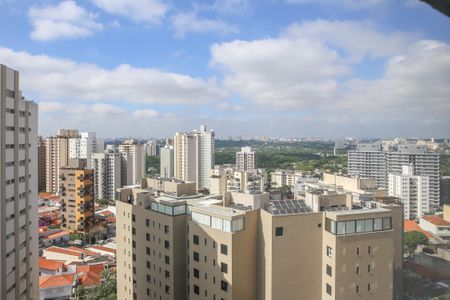 Apartamento à venda com 260m², 2 quartos e 3 vagas Apartamento à venda com 260m², 2 quartos e 3 vagasVista da Suíte 1
