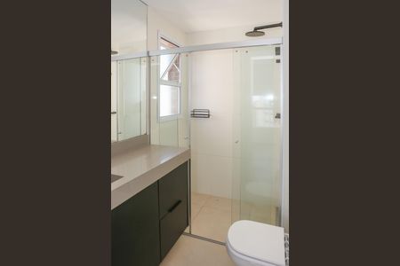 Apartamento à venda com 260m², 2 quartos e 3 vagas Apartamento à venda com 260m², 2 quartos e 3 vagasBanheiro da Suíte 1