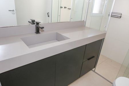 Apartamento à venda com 260m², 2 quartos e 3 vagas Apartamento à venda com 260m², 2 quartos e 3 vagasBanheiro da Suíte 1