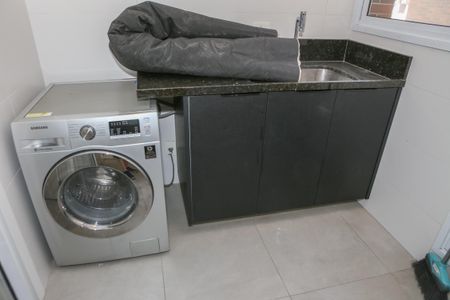 Apartamento à venda com 260m², 2 quartos e 3 vagas Apartamento à venda com 260m², 2 quartos e 3 vagasÁrea de Serviço