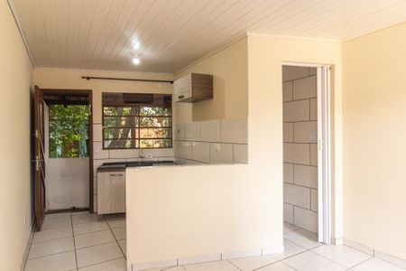 Sala/Quarto de kitnet/studio para alugar com 1 quarto, 20m² em Novo Mundo, Curitiba