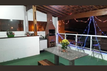 Casa à venda com 2 quartos, 200m² em Campanário, Diadema