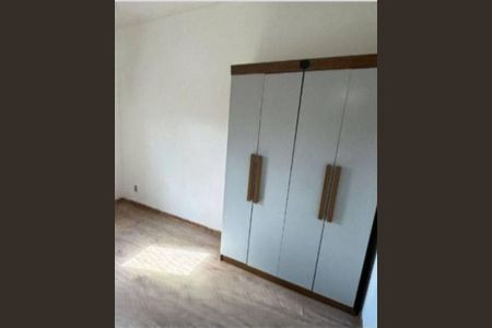 Apartamento à venda com 2 quartos, 73m² em Jardim Tupanci, Barueri
