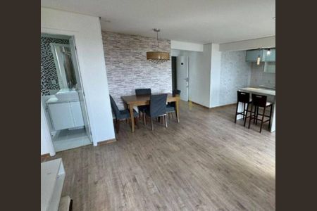 Apartamento à venda com 2 quartos, 73m² em Jardim Tupanci, Barueri