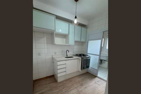 Apartamento à venda com 2 quartos, 73m² em Jardim Tupanci, Barueri
