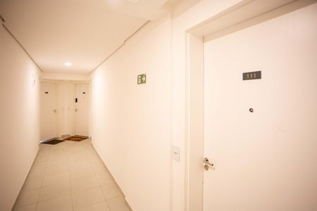 Apartamento para alugar com 45m², 2 quartos e 1 vagaHall de entrada