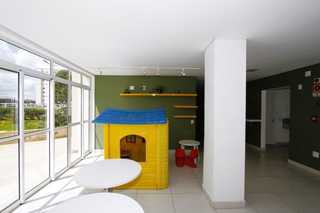 Apartamento para alugar com 72m², 3 quartos e 1 vagaÁrea comum - Playground