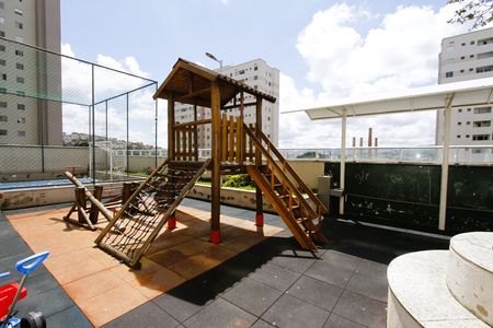 Apartamento para alugar com 72m², 3 quartos e 1 vagaÁrea comum - Playground