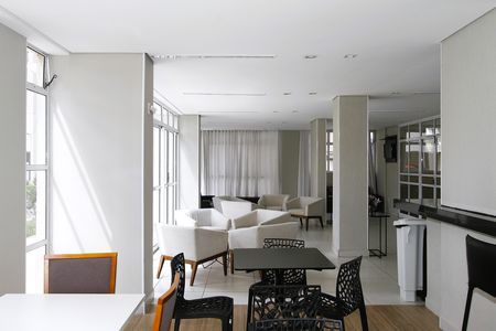 Apartamento para alugar com 72m², 3 quartos e 1 vagaÁrea comum - Salão de festas