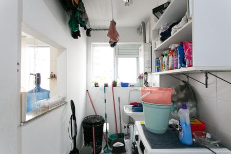 Apartamento à venda com 71m², 2 quartos e 1 vagaÁrea de Serviço