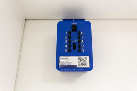 Apartamento para alugar com 71m², 2 quartos e 1 vagaLockbox