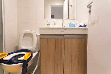 Apartamento à venda com 71m², 2 quartos e 1 vagaBanheiro Social