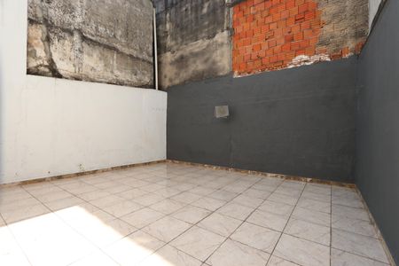 Casa para alugar com 40m², 1 quarto e sem vagaQuintal