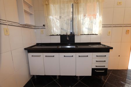 Sala e Cozinha - detalhe de casa para alugar com 1 quarto, 40m² em Parque Luis Mucciolo, São Paulo