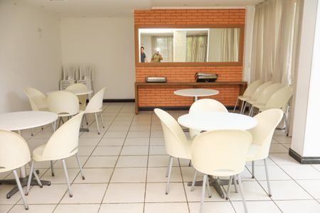 Apartamento para alugar com 80m², 2 quartos e 1 vagaÁrea comum - Salão de festas