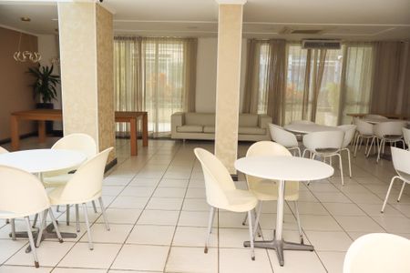 Apartamento para alugar com 80m², 2 quartos e 1 vagaÁrea comum - Salão de festas