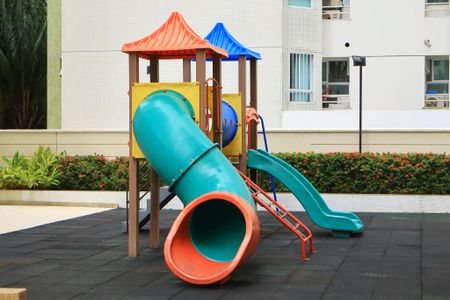 Apartamento para alugar com 80m², 2 quartos e 1 vagaÁrea comum - Playground