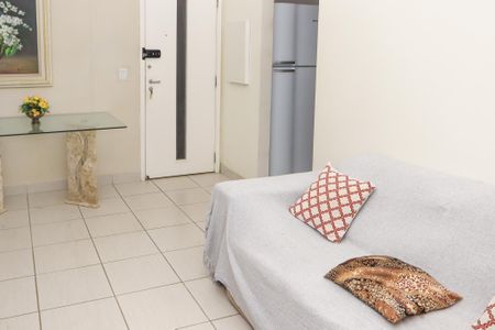 Apartamento para alugar com 80m², 2 quartos e 1 vagaSala