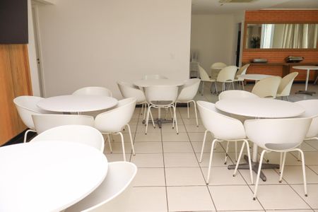 Apartamento para alugar com 80m², 2 quartos e 1 vagaÁrea comum - Salão de festas