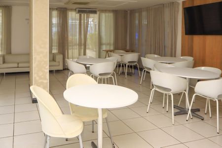 Apartamento para alugar com 80m², 2 quartos e 1 vagaÁrea comum - Salão de festas