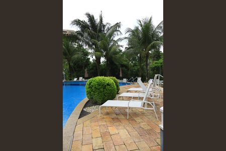 Apartamento para alugar com 80m², 2 quartos e 1 vagaÁrea comum - Piscina