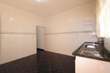 Casa à venda com 200m², 4 quartos e 4 vagasSala e Cozinha Casa 2