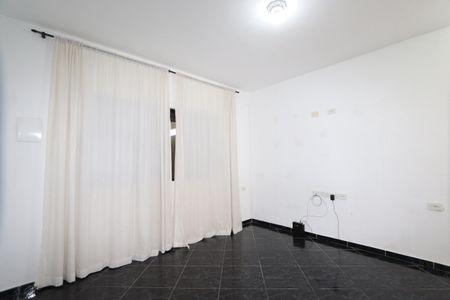 Casa à venda com 200m², 4 quartos e 4 vagasQuarto Casa 2